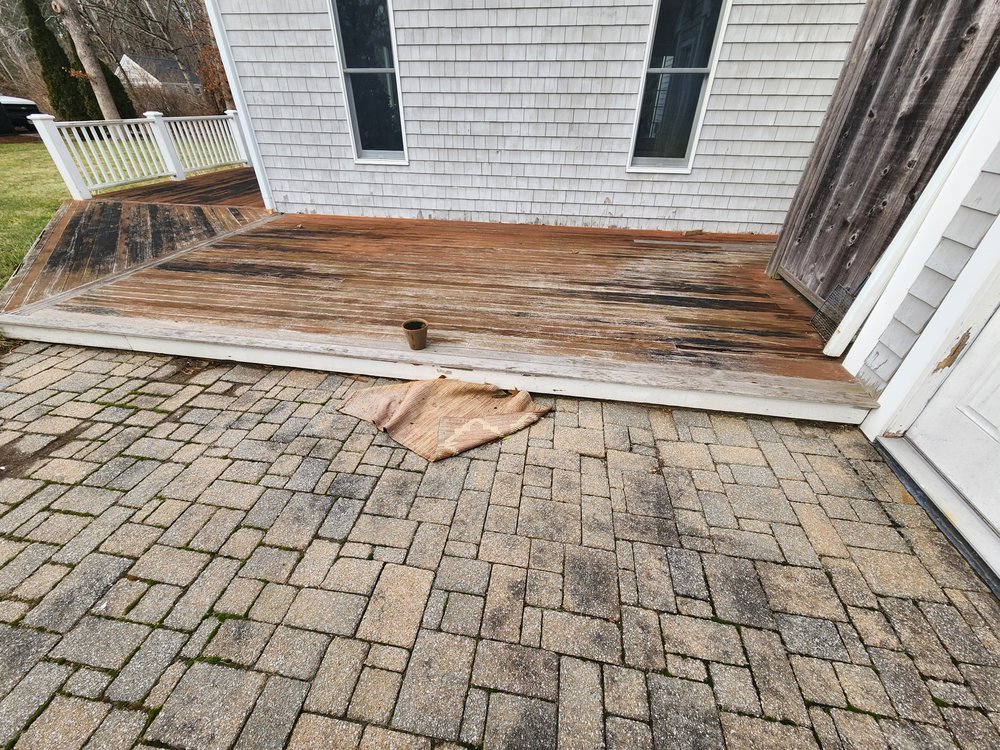 Old deck before renovation